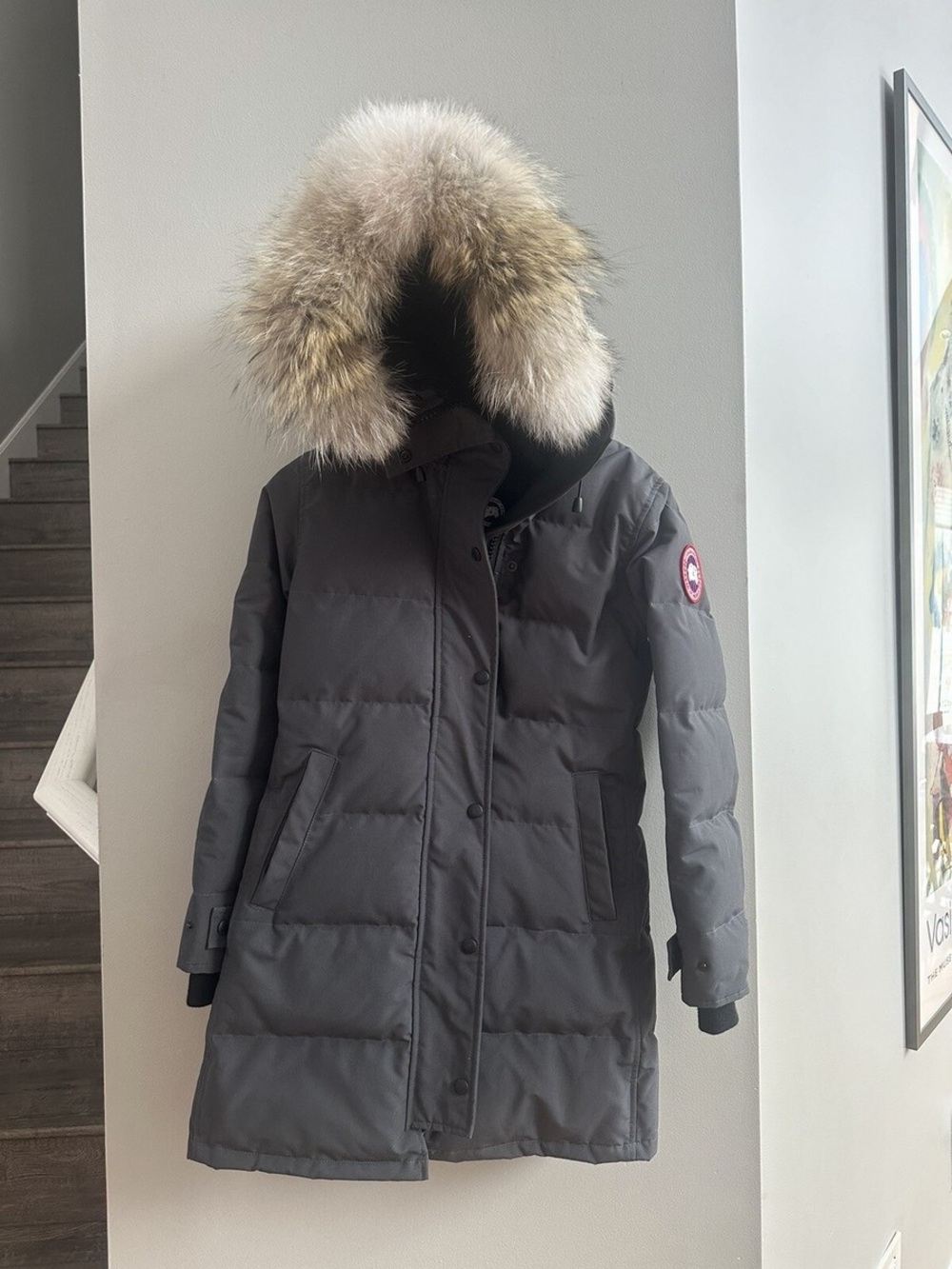 Canada Goose Women’s Shelburne Parka in Graphite/Grey with Fur-Trim (small)